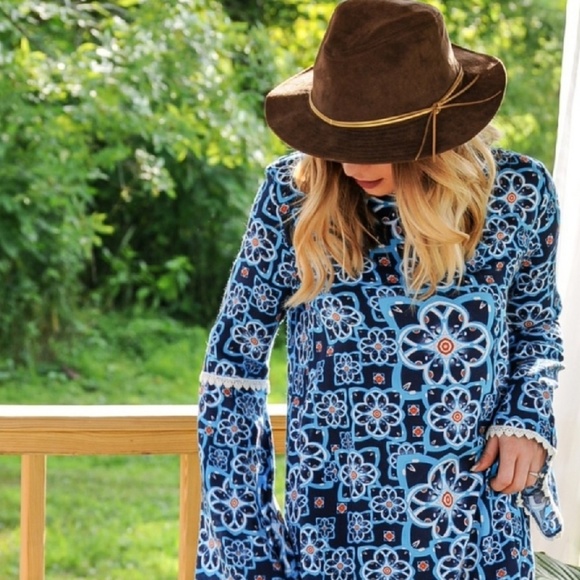 LAST DAY SALE‼Pretty Blue Tunic Various sizes - Picture 3 of 3